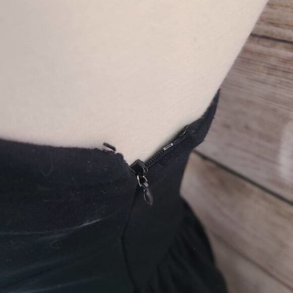 Cynthia Steffe Women’s Little Black Dress Sweetheart Fit and Flare Dress Size‎ 4 - Picture 5 of 7